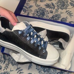 P448 Women’s Sneakers